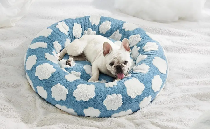 Luxury Round Calming Donut Pet Bed Plush Washable Cat & Dog Bed with Cloud & Flower Patterns